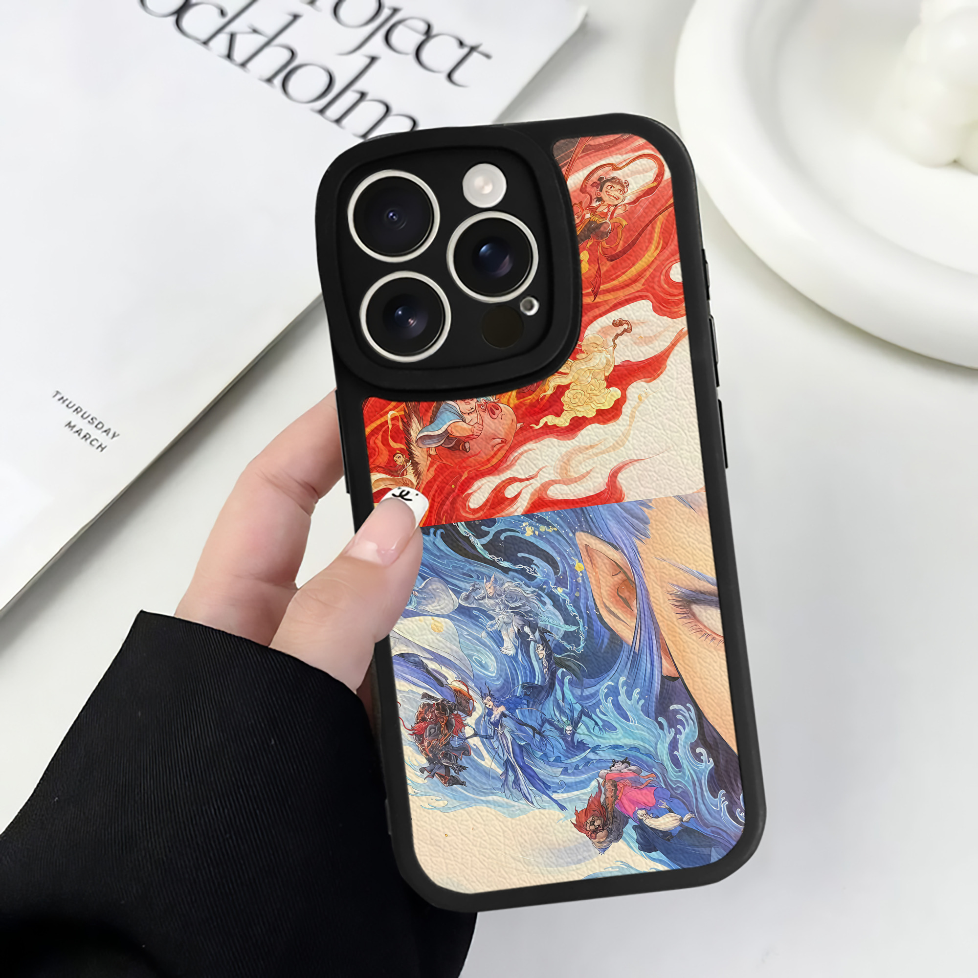 （画像用） Ne Zha 2 ナタ 魔童の大暴れ 【iPhone 16シリーズ対応】シリコンスマホケース（レザー調） 材質：シリコン